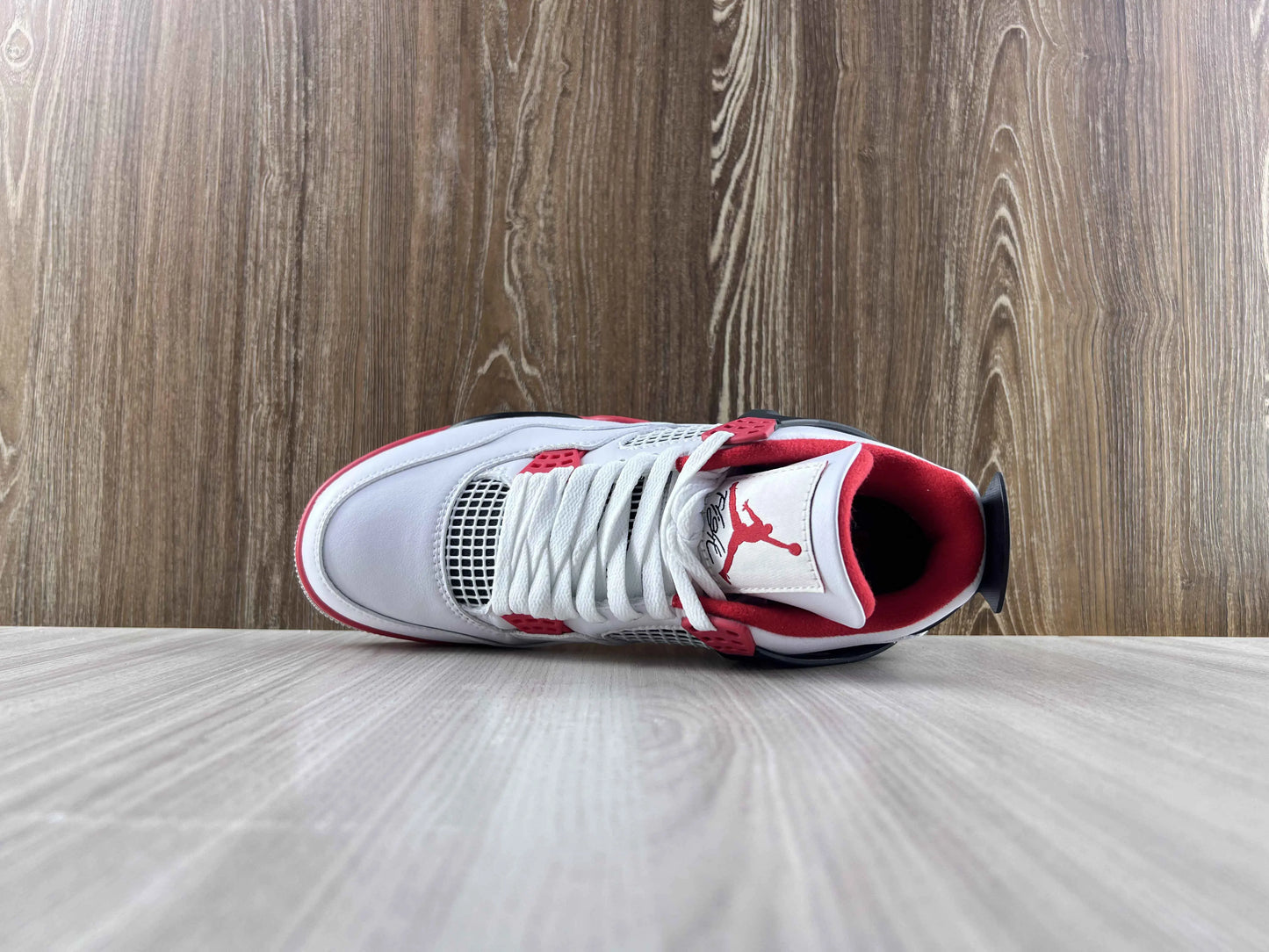 Classic Retro 4 Sneakers - Fire Red - NocturiaShop