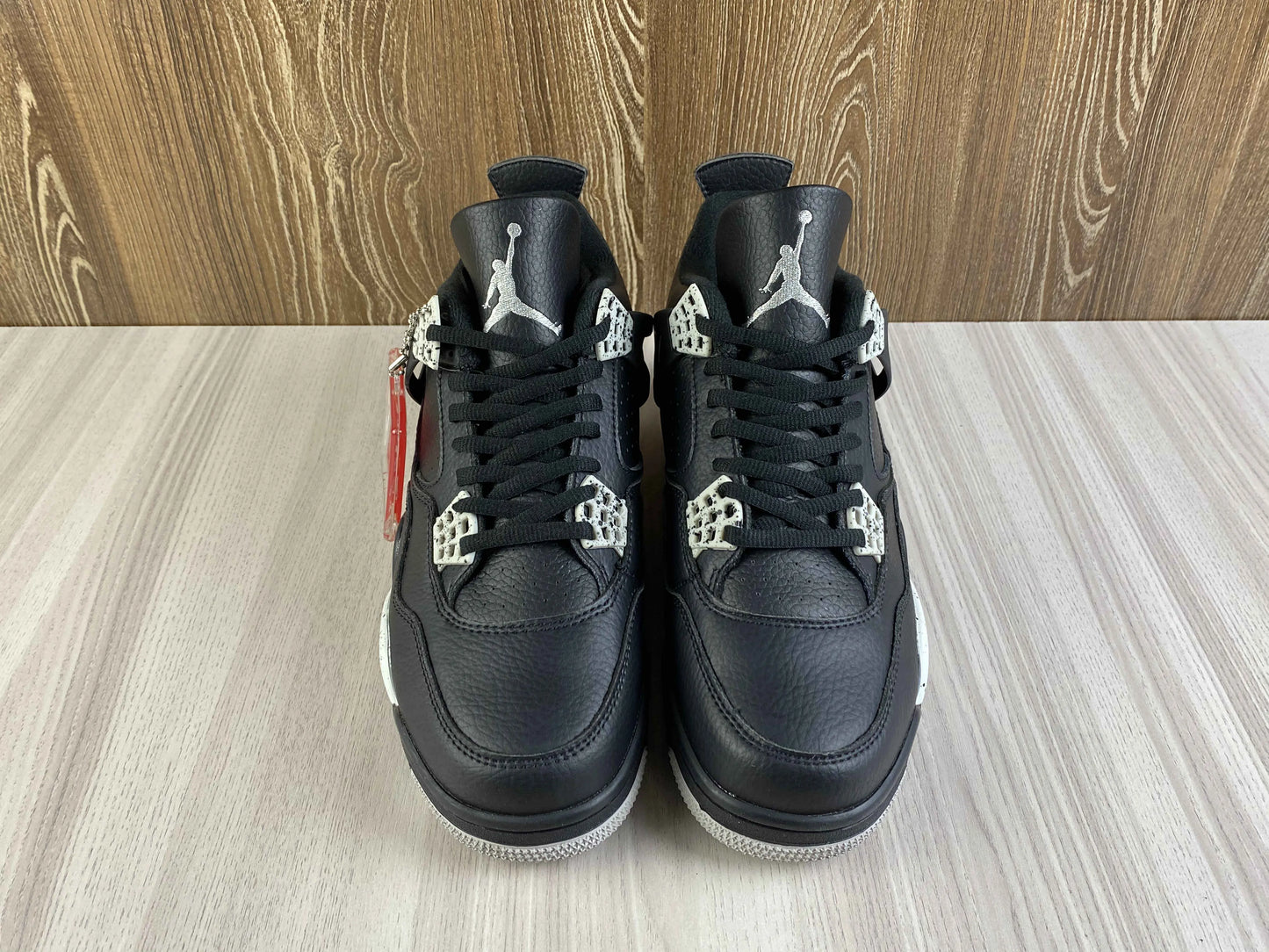 Classic Retro 4 Sneakers - Oreo - NocturiaShop