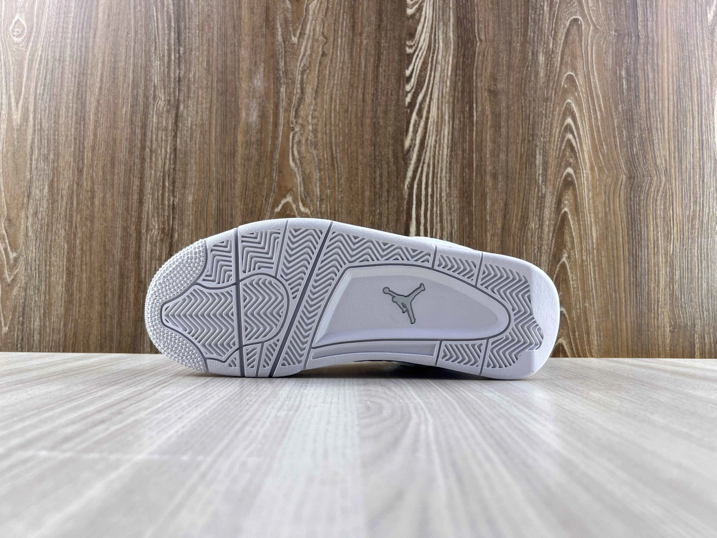 Classic Retro 4 Sneakers - Pure Money - NocturiaShop