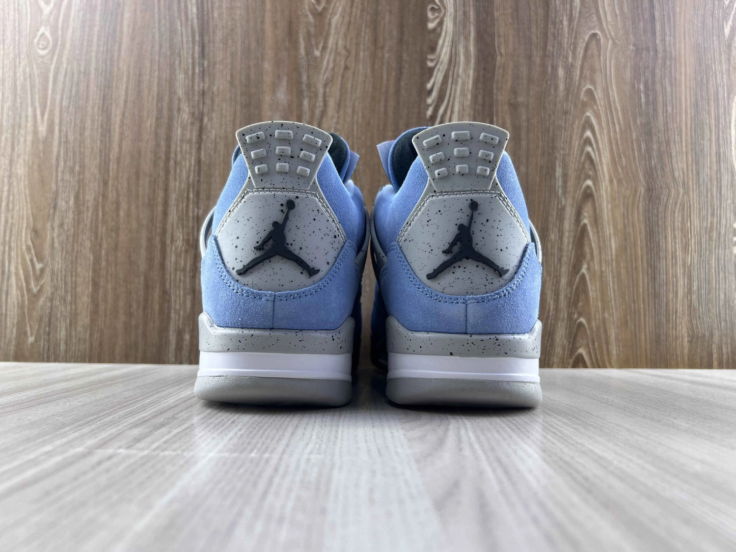 Classic Retro 4 Sneakers - University Blue - NocturiaShop