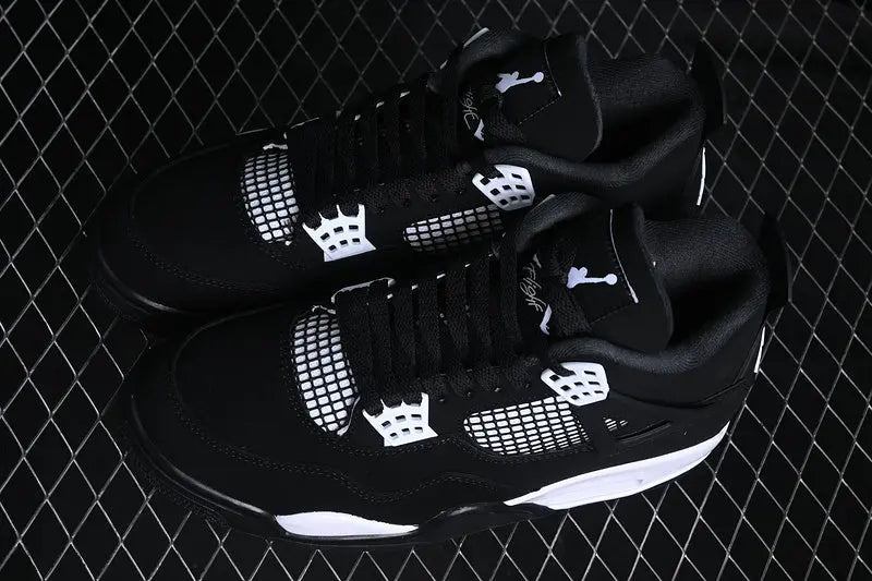 Classic Retro 4 Sneakers - White Thunder - NocturiaShop