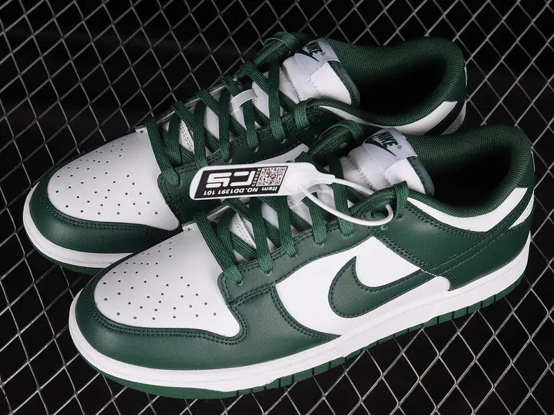 Dunk Style Retro Sneakers - White & Green - NocturiaShop
