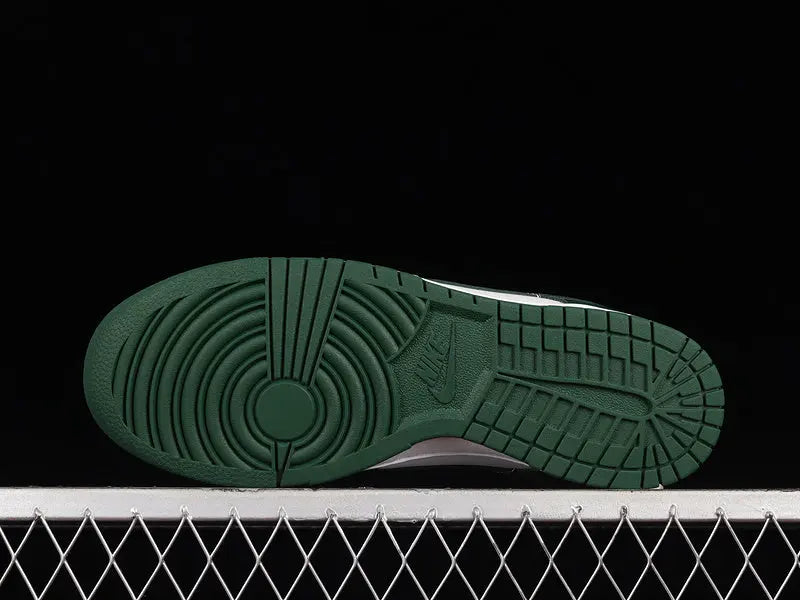 Dunk Style Retro Sneakers - White & Green - NocturiaShop