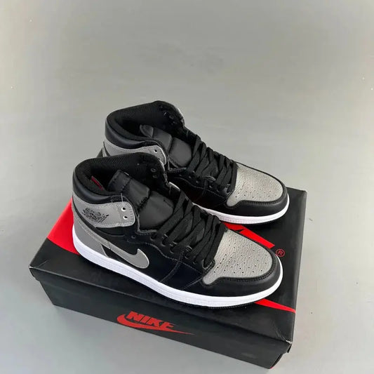 Classic Retro 1 Sneakers - High NocturiaShop