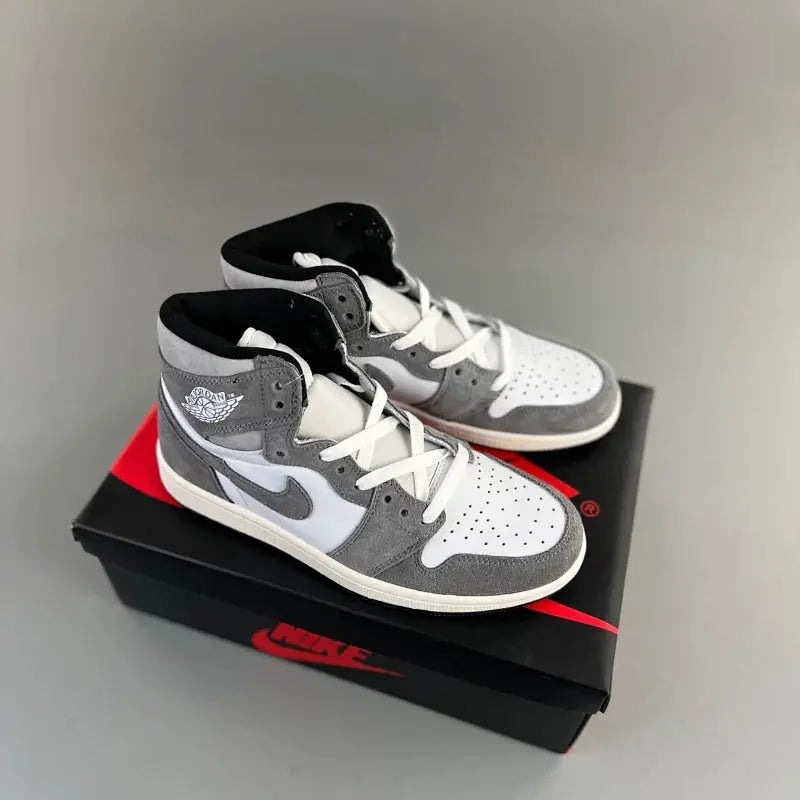 Classic Retro 1 Sneakers - High NocturiaShop