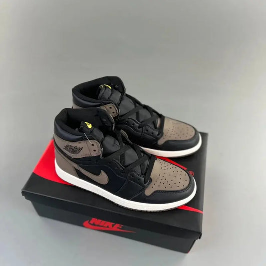 Classic Retro 1 Sneakers - High NocturiaShop
