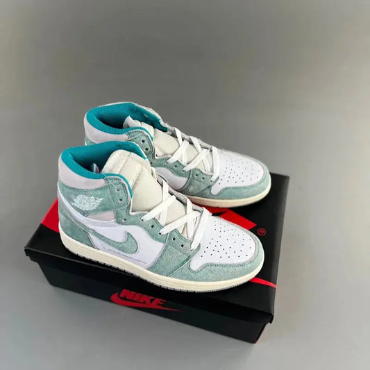 Classic Retro 1 Sneakers - High NocturiaShop