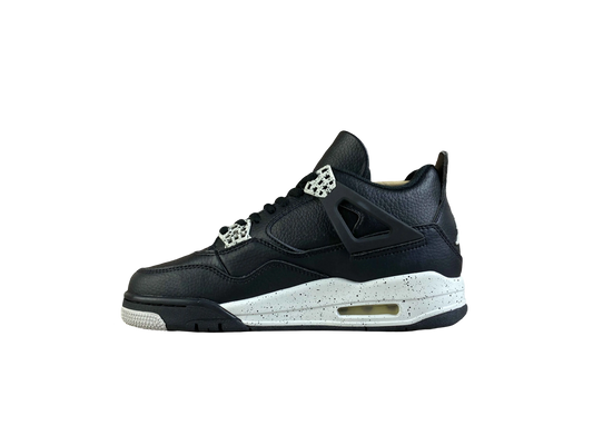 Classic Retro 4 Sneakers - Oreo - NocturiaShop