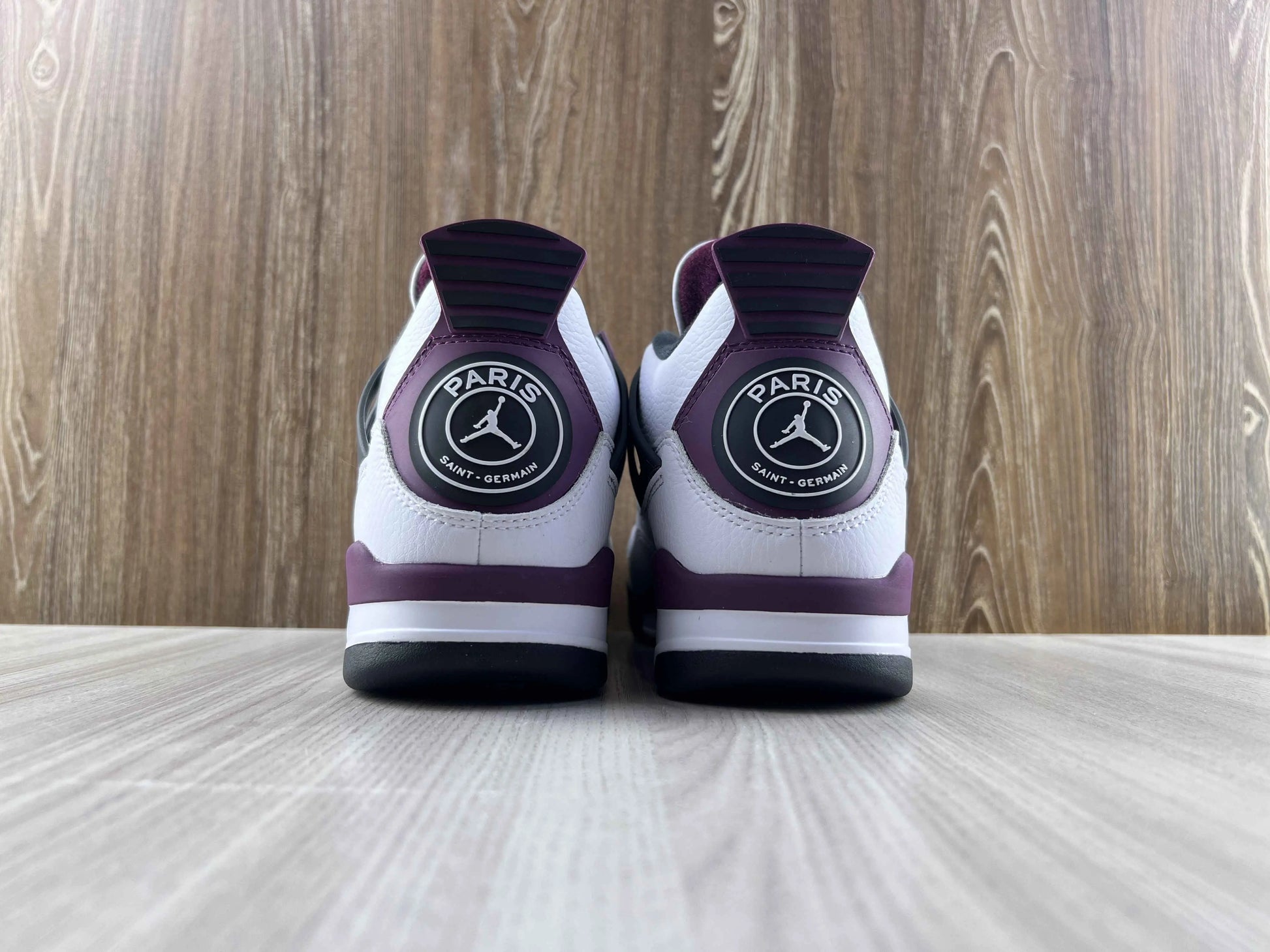 Classic Retro 4 Sneakers - PSG Paris Saint-Germain - NocturiaShop