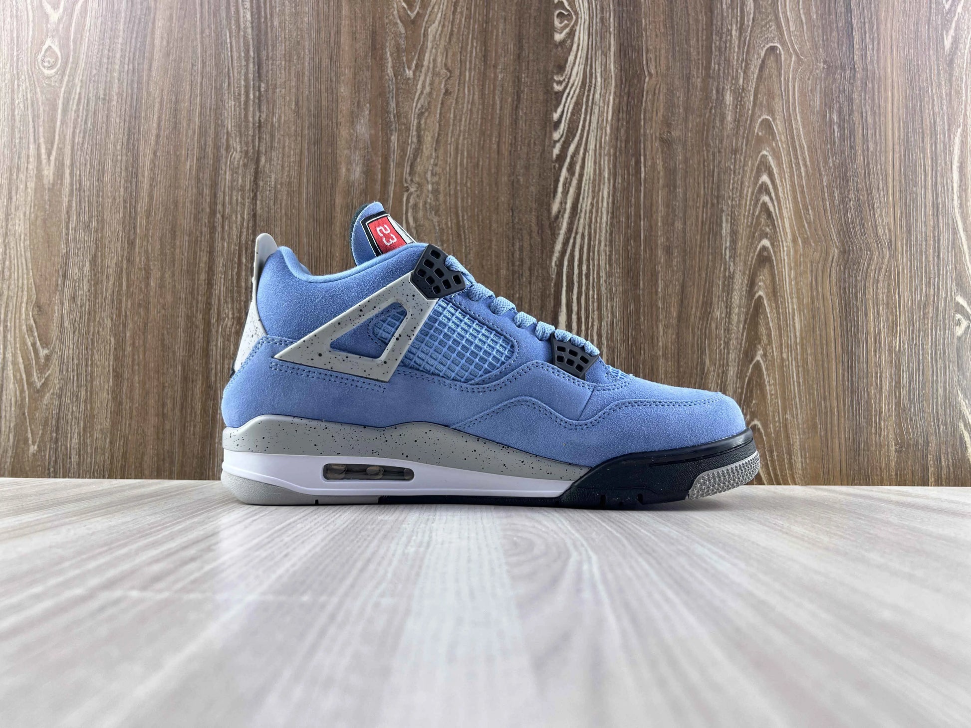 Classic Retro 4 Sneakers - University Blue - NocturiaShop